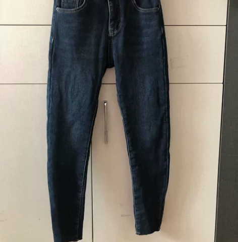 加绒加厚三粒扣高腰牛仔裤保暖九分小脚裤 腰...