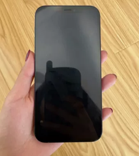 苹果12，128g，深蓝色 我自己用的很仔...