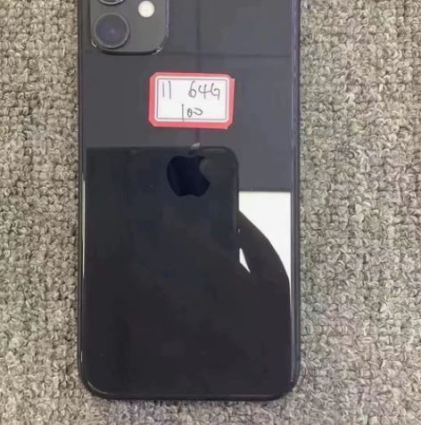 11国行双卡64G，功能正常，外观成色可以...