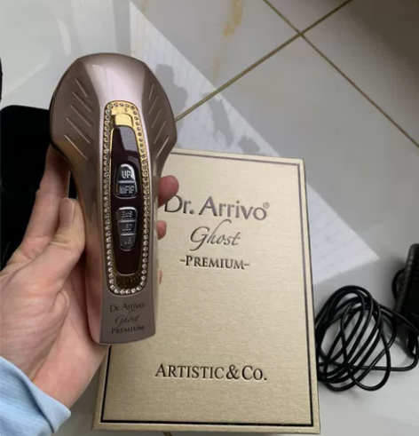 宙斯魅影六代美容仪24k金 95 新以上，...