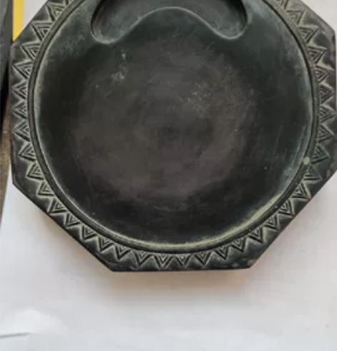 紫石端砚，直径12.85㎝，厚2.54，重...