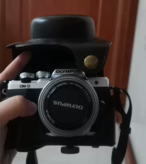 奥林巴斯微单，9.5新，就用过两次，深圳面...