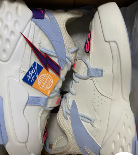 Anta安踏霸道 魔术贴 白色 37.5码...