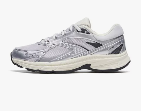 安踏复古跑鞋 感兴趣的话点“我想要”和我私...