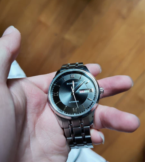 出一块自用罗西尼（ROSSINI）手表 经...
