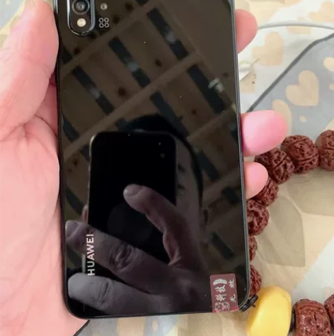 华为Novatpor 8+128 麒麟9...