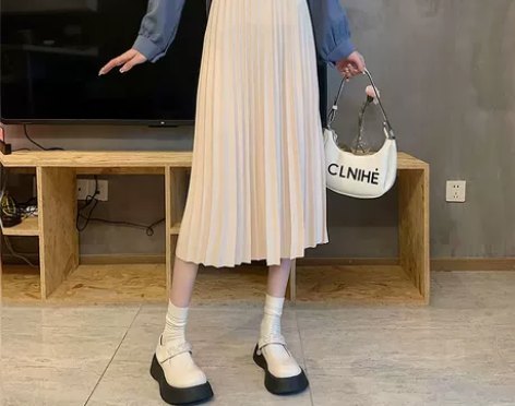 145矮小个子秋装杏色百褶裙半身裙春秋季垂...