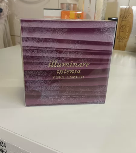 维纳斯·卡莫多照明灯加强版香水全新未拆封包...