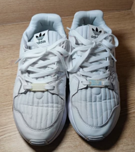 阿迪达斯三叶草运动鞋，38码，分手了搬家，...