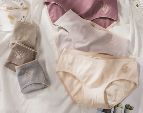 日系少女内裤女纯棉中腰女士三角裤舒适透气