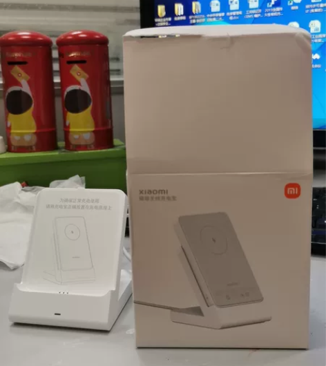 小米无线充电宝 感兴趣的话点“我想要”和我...