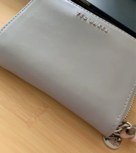 可议价】TED BAKER 女士简约短款便携钱包 体积中等 ...