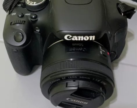 佳能600d单反相机，机身 一手自用 无拆...