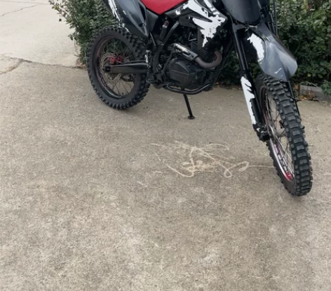 高赛摩托车  给油就翘 车况很好 越野性能...