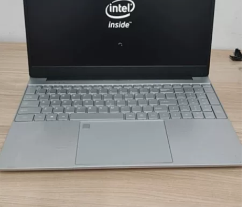 9.5成新戴睿15.6寸笔记本16g内存5...