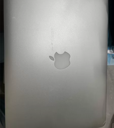 苹果笔记本 感兴趣的话点“我想要”和我私聊...