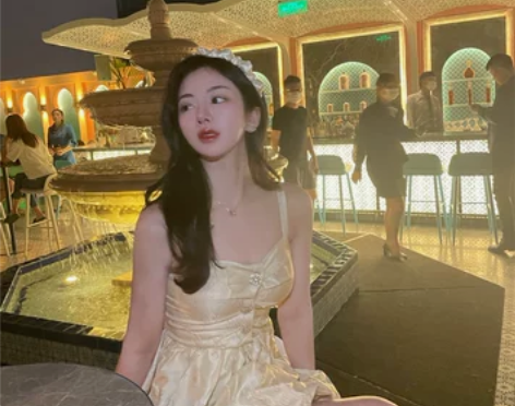 Alyxlyx【半仙幺幺同款蓬蓬公主荷叶裙...