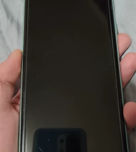 苹果11 64g版国行双卡，成色默认垃圾。...