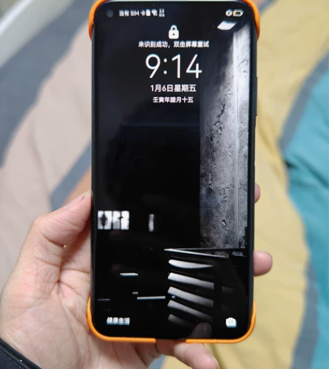 荣耀20s，功能完好，侧边指纹解锁，流畅不...