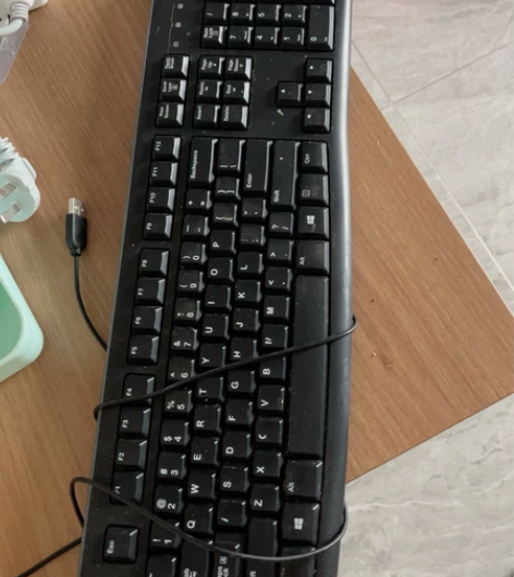 电脑键盘不开店了，转手，6-7个 感兴趣的...