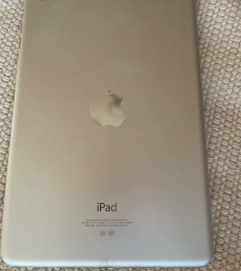 ipad mini 16G无磕碰、四角及外...