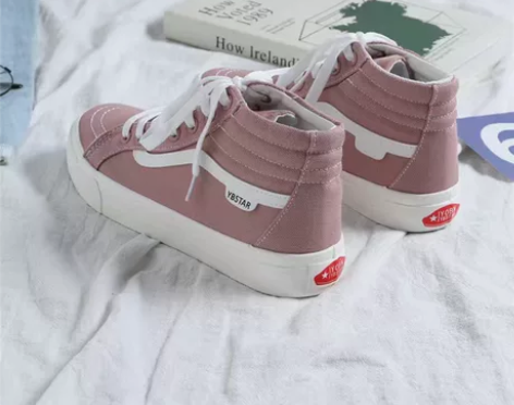 帆布鞋39码 只穿过一次 感兴趣的话点“我...