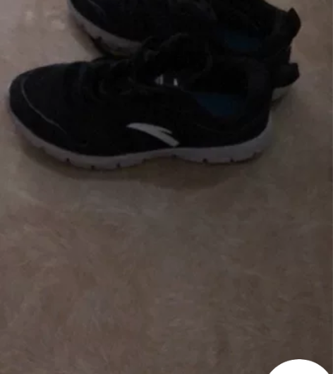 安踏女鞋 感兴趣的话点“我想要”和我私聊吧～