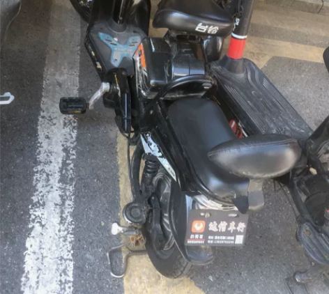 梅林关民乐台铃电动车一辆自提500元 感兴...