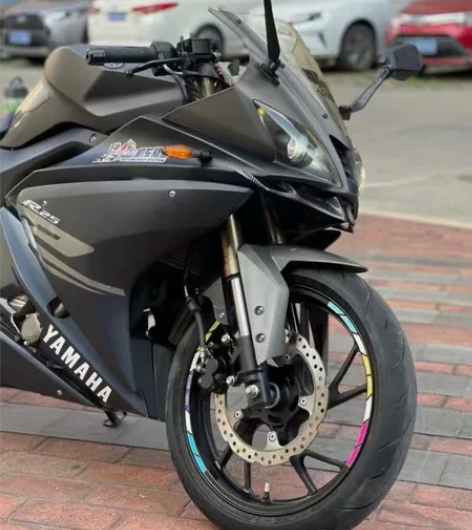 雅马哈飞鹰r25一低价出售九五新二手摩托车...