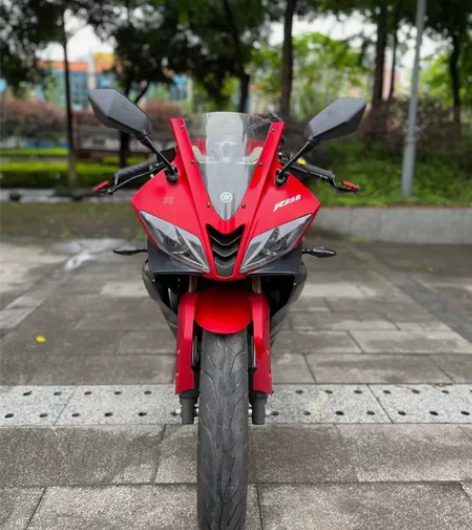 19年飞鹰r25,手续齐全可以过户,层色车...