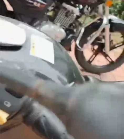 铃木锐爽125-2F摩托车:2011年上牌...