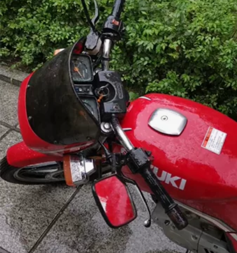 铃木gs125 一年就骑几次!没坏过,在车...