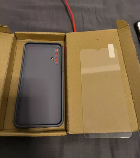 华为nova5手机壳+钢化膜一套，淘宝35...