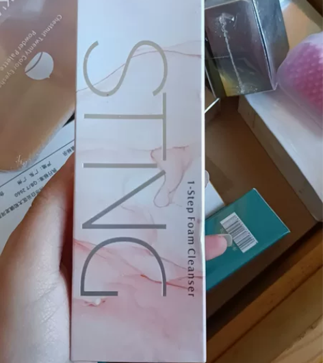 洁面，家里的闲置 感兴趣的话点“我想要”和...