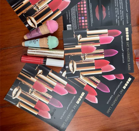 【唇膏口红福袋19包邮】实物拍摄，正品保真...