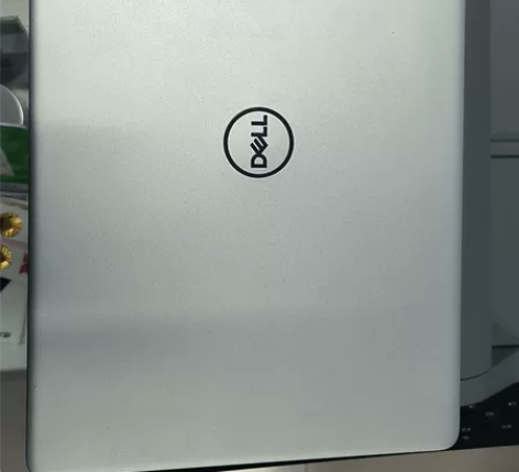 戴尔笔记本一台，配置i5-8250  内存...