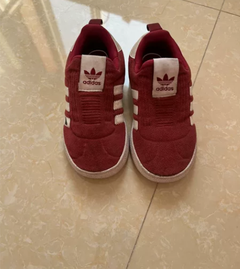 阿迪正品 感兴趣的话点“我想要”和我私聊吧...