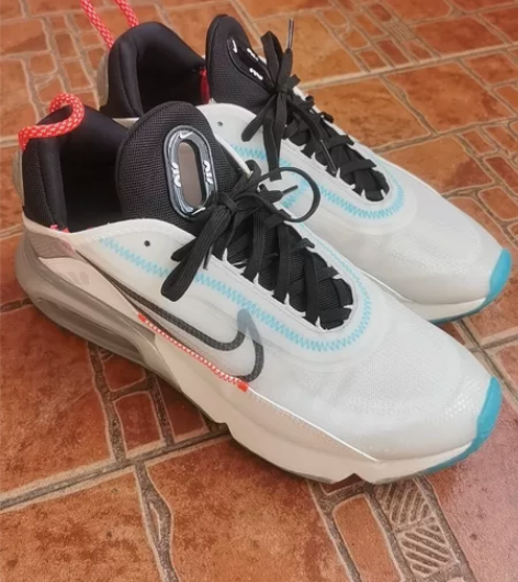 Nike Air Max 2090 王一博...