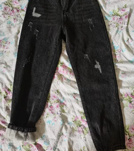 加绒牛仔裤39元包邮。全新的。S码 感兴趣...