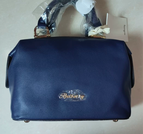 全新女士皮质挎包手提包 尺寸：23*12*...