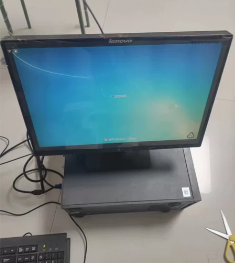 出家用闲置台式电脑台式计算机 联想电脑，东...