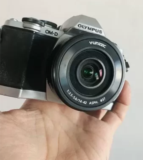 奥林巴斯EM10微单带松下14-42mm镜...