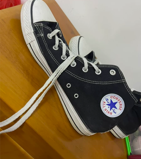 匡威经典款橙色如图 感兴趣的话点“我想要”...