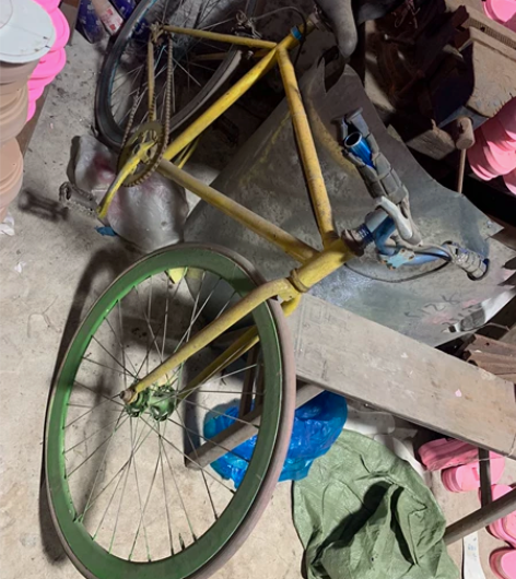 仓库里老旧的死飞买的时候1000，放了有几...