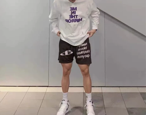 两个月亮夏季双层网眼透气印花抽绳四分不过膝...