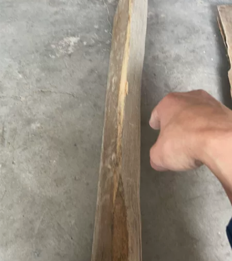 特价包邮柏木老料风化木手串木雕 感兴趣的话...