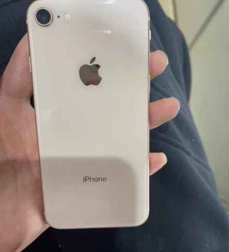 帮朋友出 苹果8，64g原机，成色好，爱思...