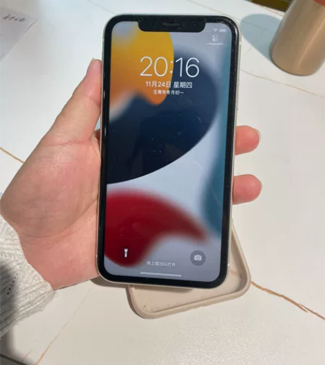 自用苹果11,换了新手机所以闲置出,128...