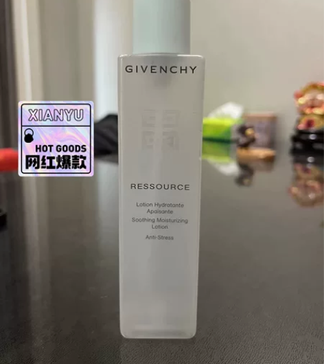 纪梵希化妆水道具[送花][包邮][包邮][...