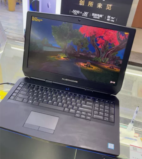 外星人17寸笔记本电脑i7 16g 1tb固态+1tb机械硬...